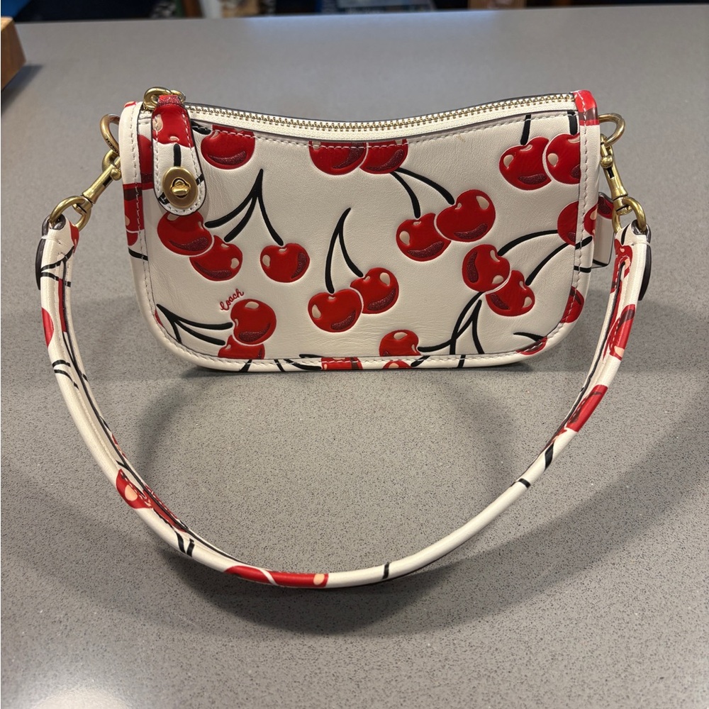 Coach Cherry Swinger 20 Bag